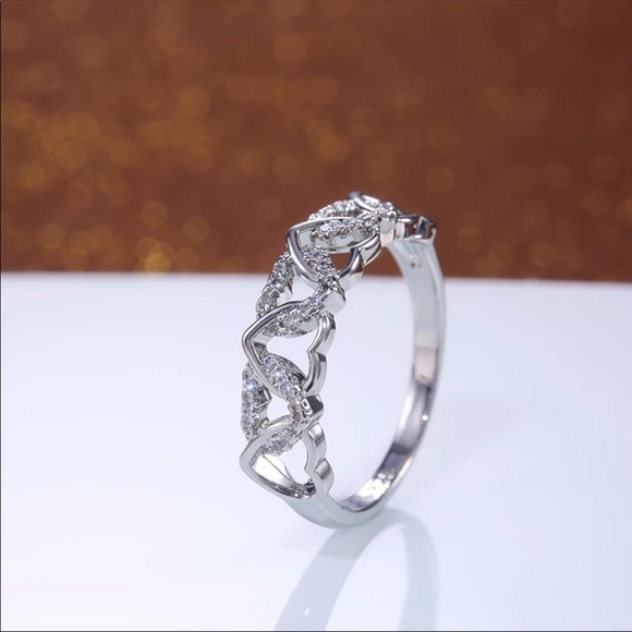 New 925 Silver Hearts Diamond Ring - Picture 2 of 4